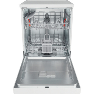 Hotpoint H2FHL626XUK dishwasher Freestanding 14 place settings