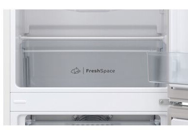 Indesit IB55732WUK fridge-freezer Freestanding 286 L White - Image 2