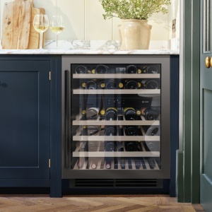 Caple Wi6135GM Compressor wine cooler Undercounter Black 46 bottle(s)